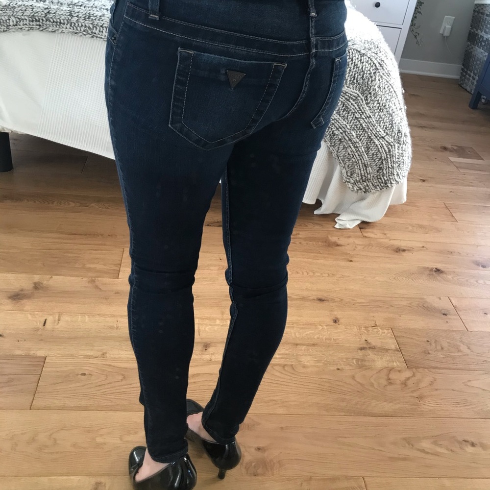 Guess Jeans - Picture 3 of 8